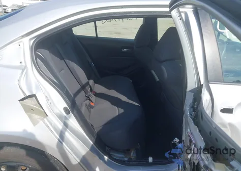 2021 Toyota Corolla Le z USA, uszkodzony, nr VIN 5YFEPMAE6MP190028